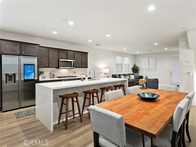 Detail Gallery Image 14 of 53 For 11238 N Mission Heights Dr, –,  CA 91345 - 3 Beds | 3 Baths