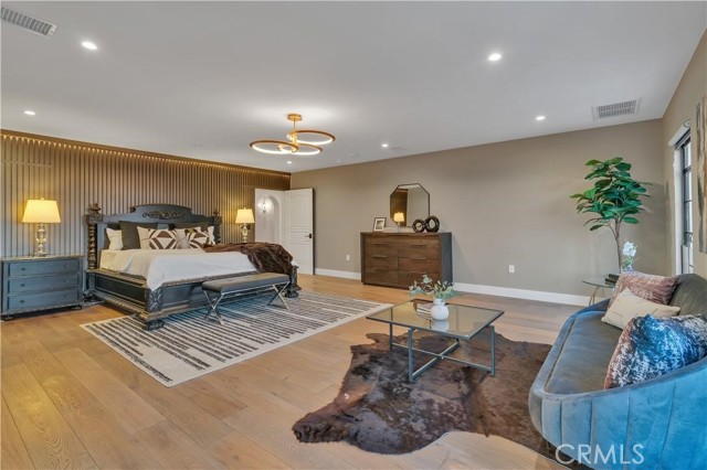 1812 Linda Vista Avenue, Pasadena CA: https://media.crmls.org/medias/fba07bb3-3d7c-4a59-af42-b88104e8037b.jpg