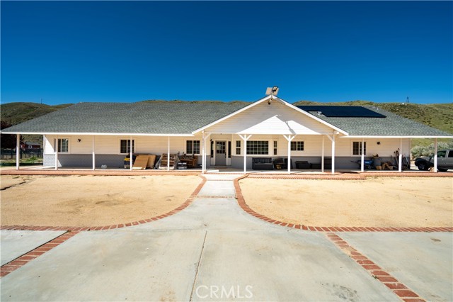 Detail Gallery Image 1 of 10 For 6221 Elizabeth Lake Rd, Leona Valley,  CA 93551 - 5 Beds | 3 Baths