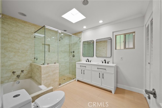5025 Noble Avenue, Sherman Oaks CA: https://media.crmls.org/medias/fba0a4a9-0e4f-45aa-a2ae-363d1c2ced04.jpg