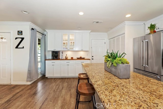 Detail Gallery Image 5 of 33 For 7722 Park Mccomber Cir, Buena Park,  CA 90621 - 3 Beds | 2 Baths