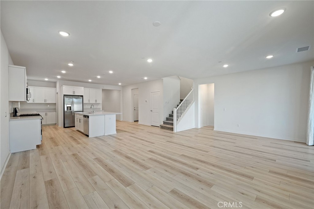 MLS #AR25084914 img 65