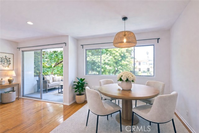 Detail Gallery Image 2 of 28 For 1436 S Bedford St #3,  Los Angeles,  CA 90035 - 2 Beds | 2 Baths