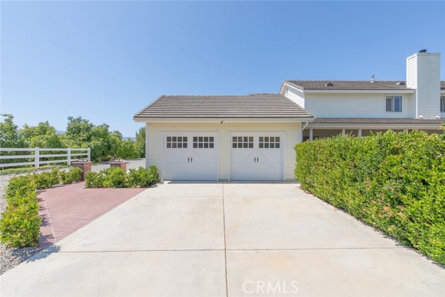 Image 4 of 70 For 41559 Floyd Court