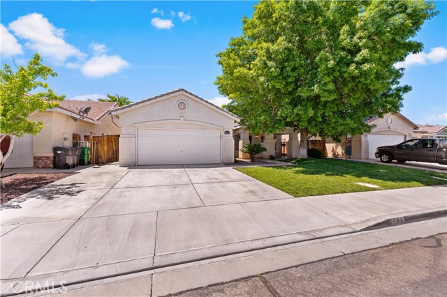 Detail Gallery Image 4 of 44 For 45723 17th St, Lancaster,  CA 93534 - 4 Beds | 2 Baths