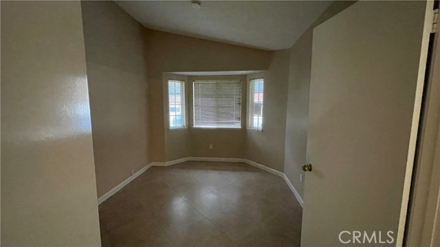 Detail Gallery Image 14 of 23 For 1328 E Pennsylvania, Redlands,  CA 92374 - 3 Beds | 2 Baths