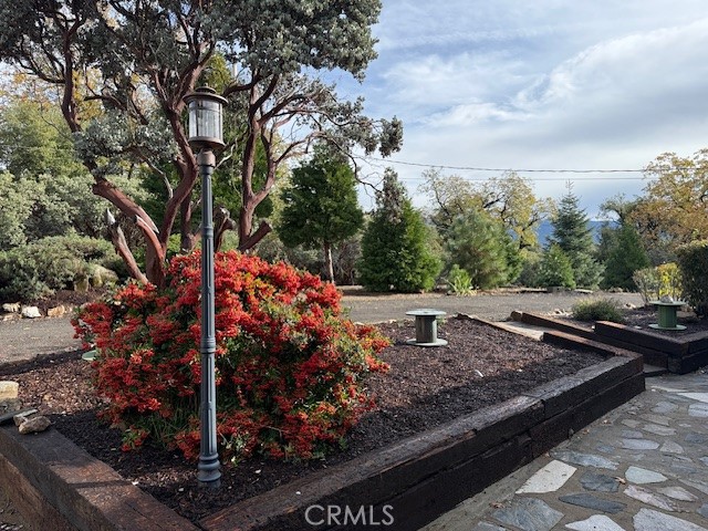 Detail Gallery Image 6 of 41 For 39468 Summit Dr, Oakhurst,  CA 93644 - 4 Beds | 3 Baths