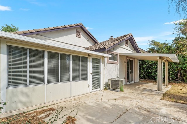9523 Sunglow Ct., Rancho Cucamonga CA: https://media.crmls.org/medias/fba4d36e-a2d4-4ec4-90ca-18a7e776fc01.jpg