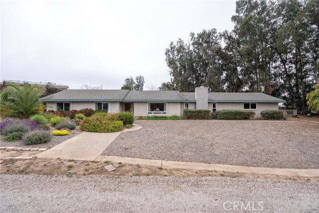 Detail Gallery Image 1 of 27 For 564 Matilija Ln, Arroyo Grande,  CA 93420 - 3 Beds | 2 Baths