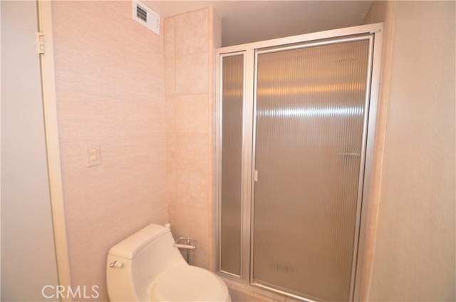 2nd bathroom 2nd bathroom