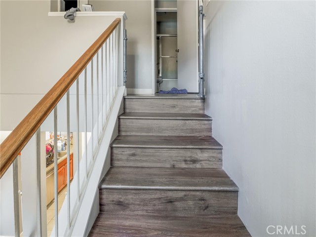 Detail Gallery Image 16 of 19 For 820 W Compton Bld #5,  Compton,  CA 90220 - 4 Beds | 2/1 Baths