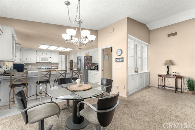 Detail Gallery Image 19 of 60 For 13346 Rimview Ct, Yucaipa,  CA 92399 - 3 Beds | 2/1 Baths