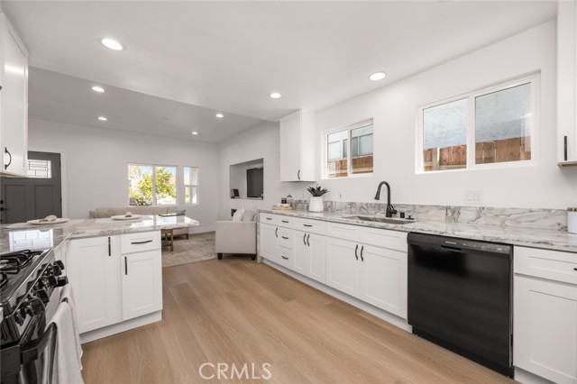 201 S Melrose Street, Placentia CA: https://media.crmls.org/medias/fba94357-4c9f-4ef9-b8e3-cd6b3670d7bf.jpg