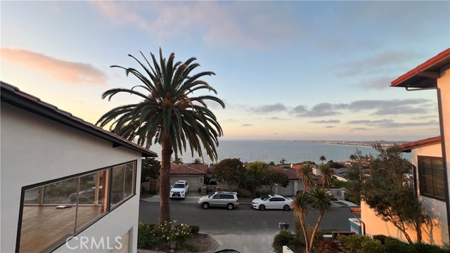 536 Via Almar, Palos Verdes Estates, California 90274, 4 Bedrooms Bedrooms, ,1 BathroomBathrooms,Residential,For Sale,Via Almar,PV25249382