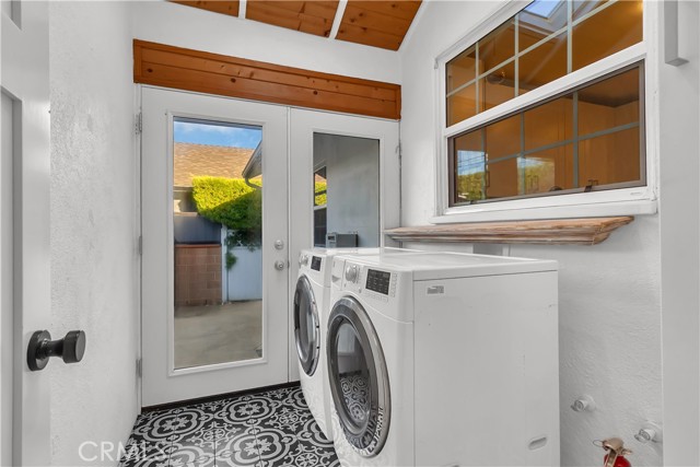 Detail Gallery Image 29 of 33 For 6835 E Parapet, Long Beach,  CA 90808 - 4 Beds | 4 Baths