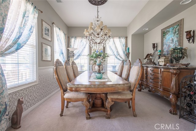 1045 Inverlochy Drive, Fallbrook CA: https://media.crmls.org/medias/fbaae714-3a6b-43cb-bd43-c9e83a373c6c.jpg