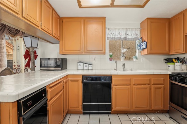 Detail Gallery Image 11 of 31 For 8755 Cedar St, Bellflower,  CA 90706 - 3 Beds | 2/1 Baths