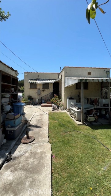 8758 S Hobart Boulevard, Los Angeles CA: https://media.crmls.org/medias/fbab4b1b-cda4-48a1-9b7f-9baf4f22f72a.jpg