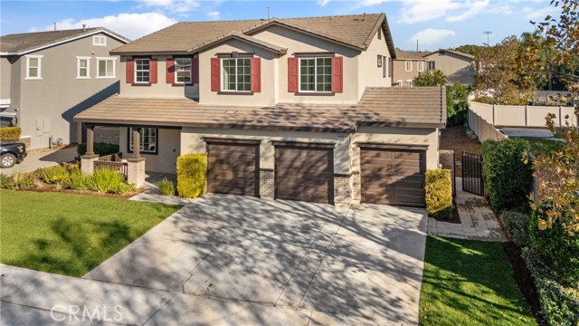 Detail Gallery Image 5 of 63 For 6936 Estonian, Corona,  CA 92880 - 4 Beds | 2/1 Baths