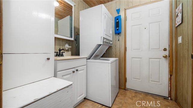 Detail Gallery Image 16 of 31 For 31009 Summit Dr, Running Springs,  CA 92382 - 2 Beds | 1 Baths