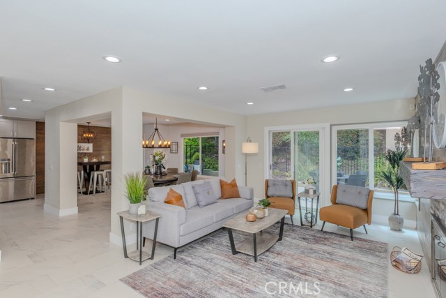 Detail Gallery Image 6 of 50 For 4738 E Fairfield St, Anaheim Hills,  CA 92807 - 3 Beds | 3 Baths