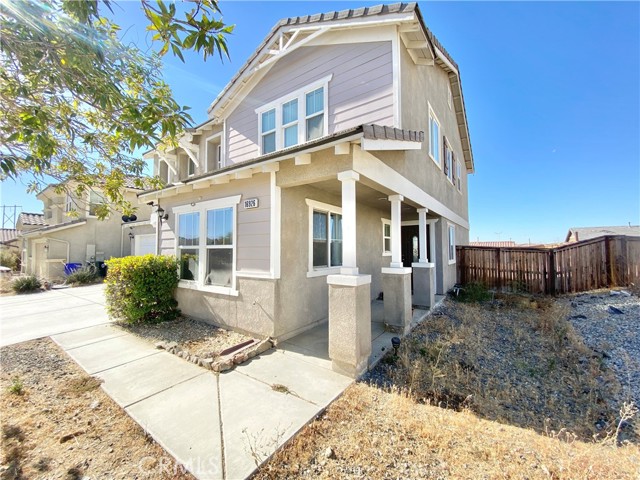 Detail Gallery Image 4 of 26 For 16926 Grand Triassic Ln, Victorville,  CA 92394 - 3 Beds | 2/1 Baths