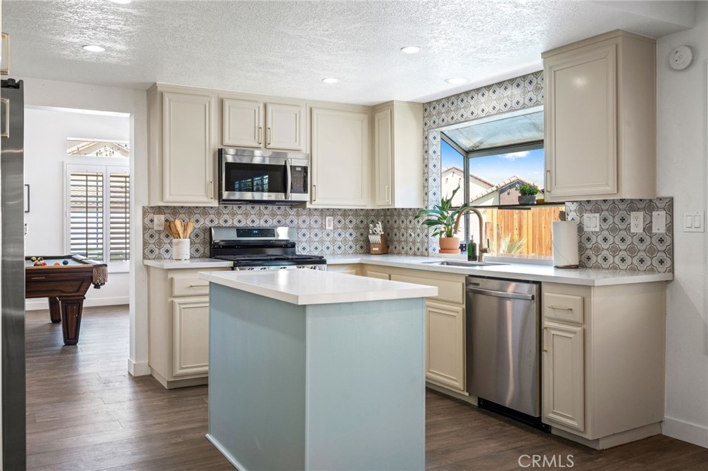 MLS #OC25257498 image #21