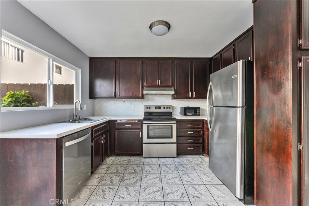 5372 Clairemont Mesa Blvd - photo 11
