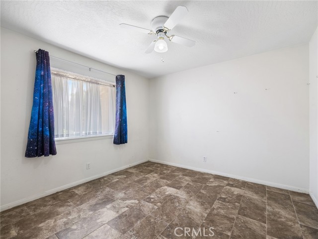 Detail Gallery Image 39 of 57 For 16992 Joshua, Apple Valley,  CA 92307 - 5 Beds | 4 Baths