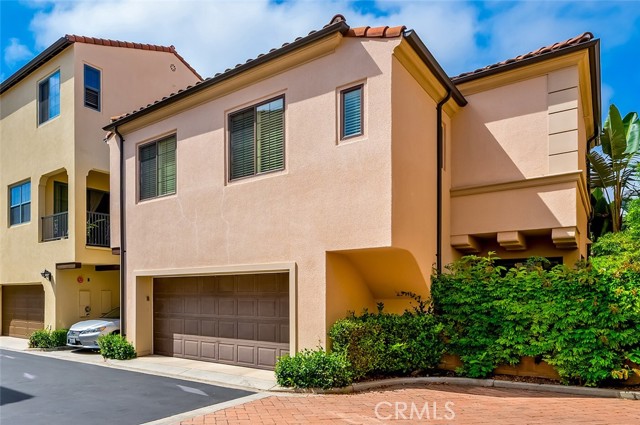 182 Firefly, Irvine CA: https://media.crmls.org/medias/fbad619b-25ff-4ef7-b089-00e5589a1716.jpg