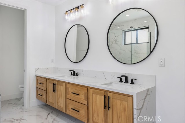 926 17th St, Hermosa Beach CA: https://media.crmls.org/medias/fbad9914-b90a-4ced-9b3a-adbeedb3e84a.jpg