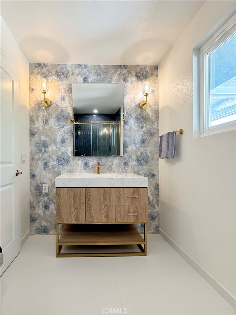 MLS #OC25244516 image #16