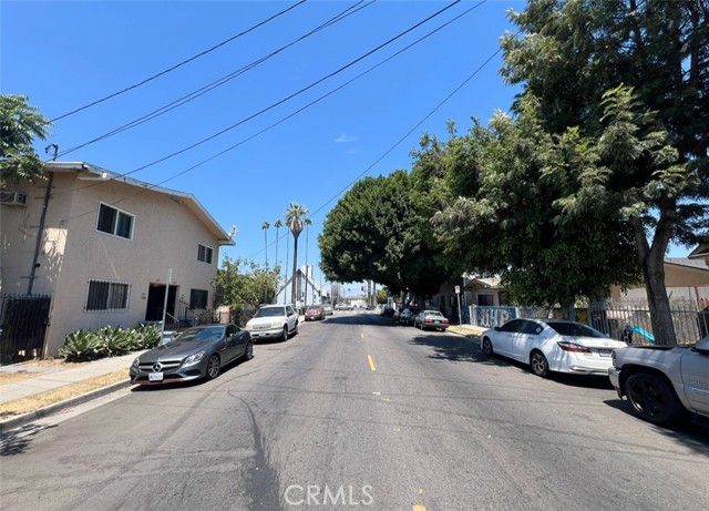 2619 Trinity Street, Los Angeles CA: https://media.crmls.org/medias/fbae5b27-599b-41ae-98b7-a5498d0314b2.jpg
