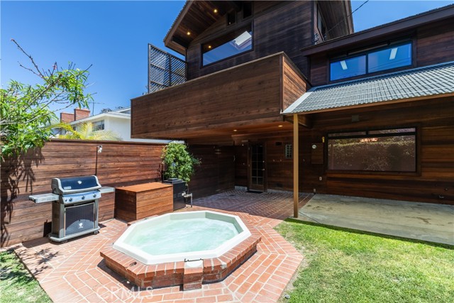 Detail Gallery Image 37 of 78 For 2405 Tustin Ave, Costa Mesa,  CA 92627 - 5 Beds | 4/1 Baths