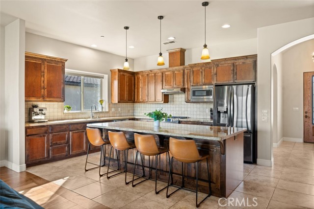 Detail Gallery Image 5 of 44 For 3368 Summit Ridge, Chico,  CA 95928 - 4 Beds | 3 Baths