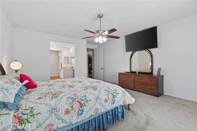 30082 Stargazer Way, Menifee CA: https://media.crmls.org/medias/fbaf9cf7-2017-4791-900f-ef5f7e43887d.jpg