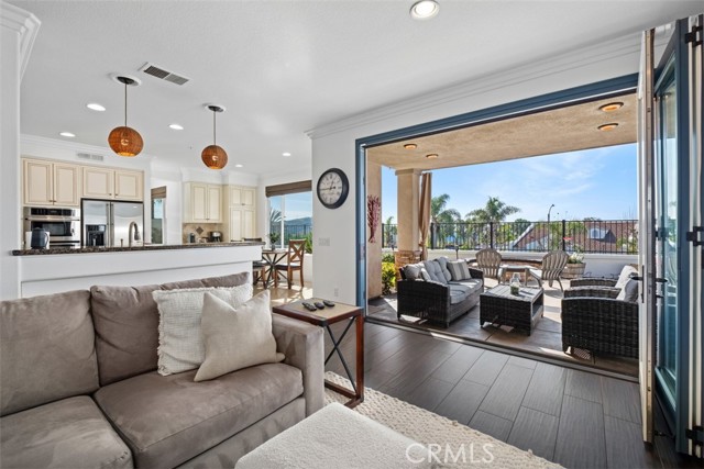 Detail Gallery Image 13 of 55 For 515 Avenida Ossa, San Clemente,  CA 92672 - 4 Beds | 3 Baths