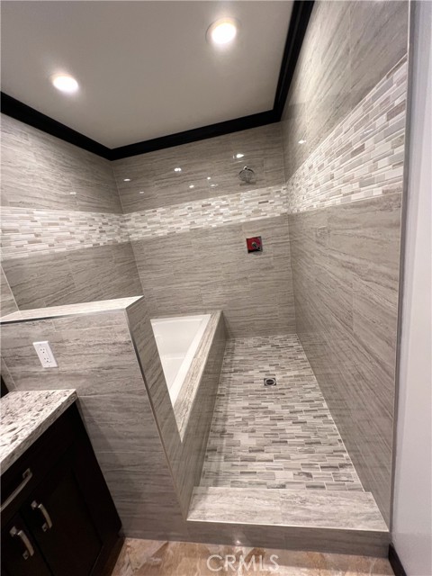 32759 Seagate Drive, Rancho Palos Verdes CA: https://media.crmls.org/medias/fbb22a20-8702-4484-8b91-f2b22da47821.jpg
