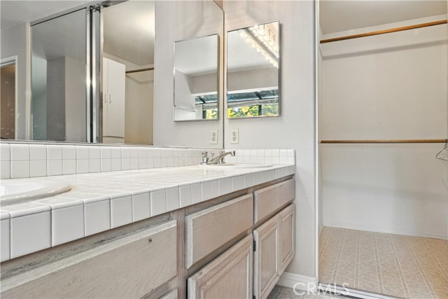4997 Calle Sobrado, Oceanside CA: https://media.crmls.org/medias/fbb28880-1a18-48d6-871e-bb44f7196fa5.jpg