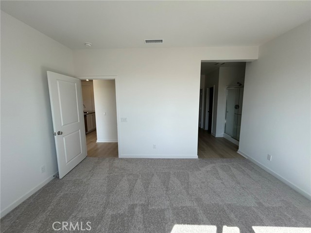 Detail Gallery Image 13 of 33 For 1000 Tangent Privado 302, Ontario,  CA 91764 - 3 Beds | 2 Baths