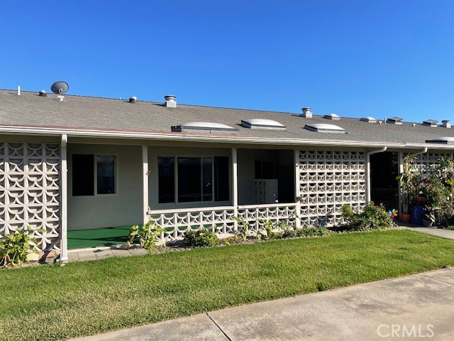 Detail Gallery Image 4 of 26 For 13201 El Dorado Dr #207-I,  Seal Beach,  CA 90740 - 2 Beds | 1 Baths