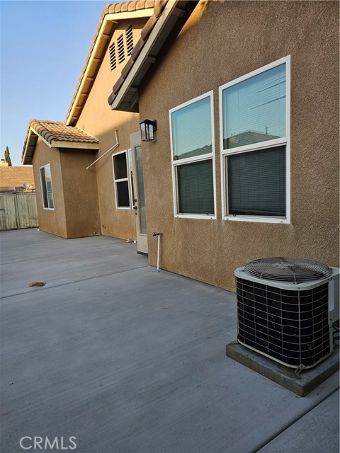 Detail Gallery Image 16 of 26 For 13447 Glorybower St, Moreno Valley,  CA 92553 - 3 Beds | 2 Baths