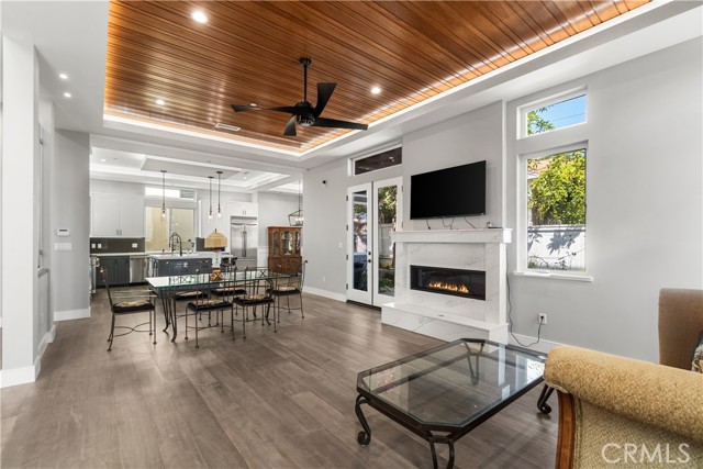 Detail Gallery Image 4 of 50 For 1303 Harkness Ln, Redondo Beach,  CA 90278 - 5 Beds | 4/1 Baths