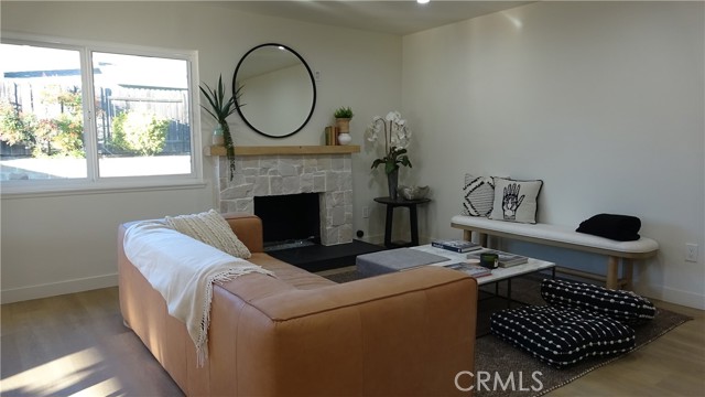 Detail Gallery Image 9 of 31 For 901 Oakmound Ave, Newbury Park,  CA 91320 - 3 Beds | 2 Baths