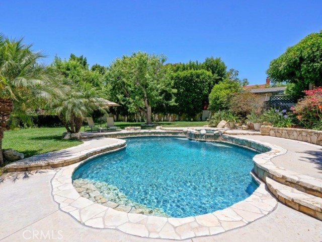 7 Country Meadow Road, Rolling Hills Estates, California 90274, 4 Bedrooms Bedrooms, ,3 BathroomsBathrooms,Residential,Sold,Country Meadow,PV22126276