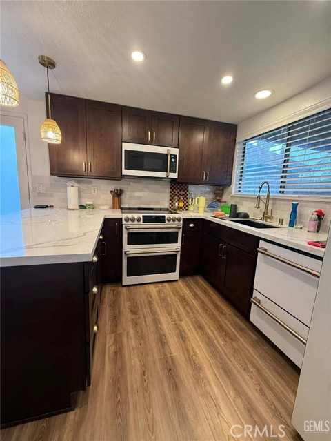 Detail Gallery Image 7 of 14 For 7517 Hachita Ct, Bakersfield,  CA 93309 - 3 Beds | 2 Baths