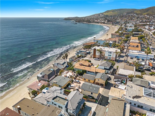 729 Gaviota Drive # 4, Laguna Beach, California 92651, 1 Bedroom Bedrooms, ,1 BathroomBathrooms,Residential Lease,For Rent,729 Gaviota Drive # 4,CROC23220166