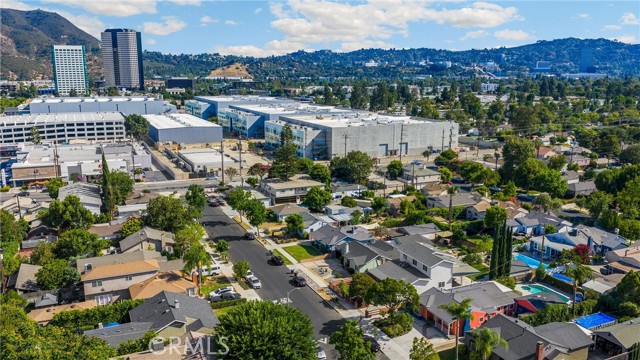 Detail Gallery Image 61 of 65 For 631 N Kenwood St, Burbank,  CA 91505 - 5 Beds | 3 Baths