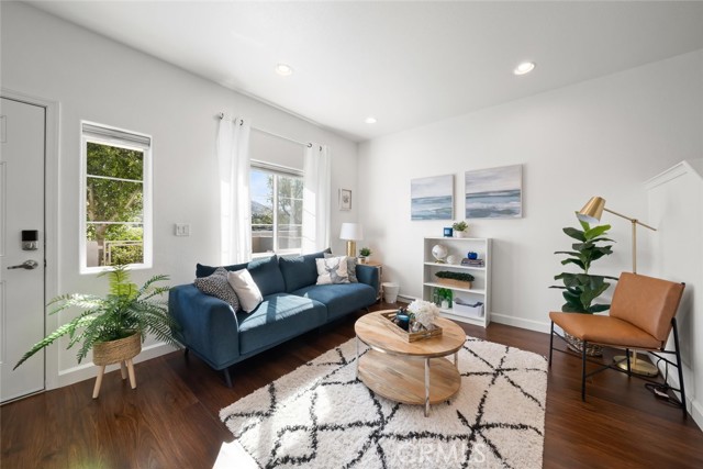 Detail Gallery Image 4 of 40 For 949 Humbert Avenue, San Luis Obispo,  CA 93401 - 3 Beds | 2/1 Baths