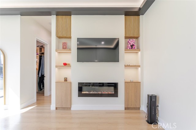 Detail Gallery Image 46 of 70 For 7714 Lasaine Ave, Northridge,  CA 91325 - 3 Beds | 4 Baths